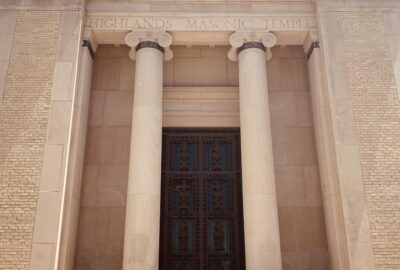 masonic-columns